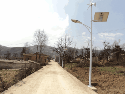 灯具厂家太多太阳能路灯难选？你们村可以这么选！