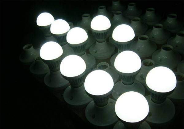LED照明灯具设计中的关键技术
