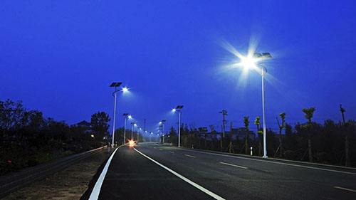 为什么高速公路上没有路灯？