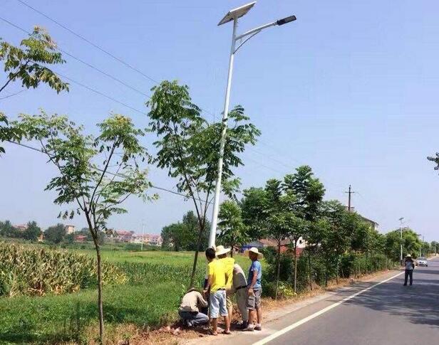大力推进农村太阳能路灯工程时需要注意些什么