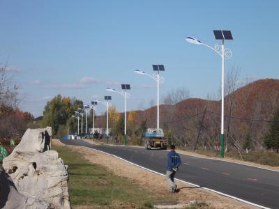 太阳能路灯与LED市电路灯的对比