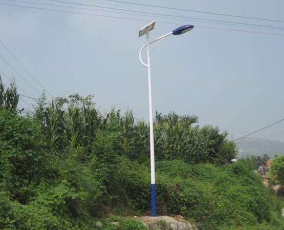 太阳能路灯控制器的硬件组成部分