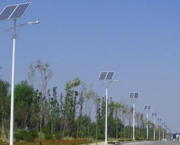 太阳能路灯灯杆安装前的注意问题是什么?