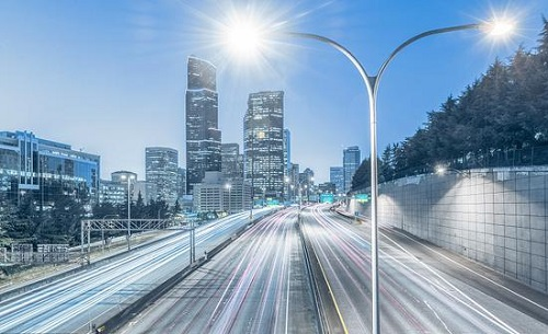 智能路灯背后：一场运营商、广告商和科技公司的战争
