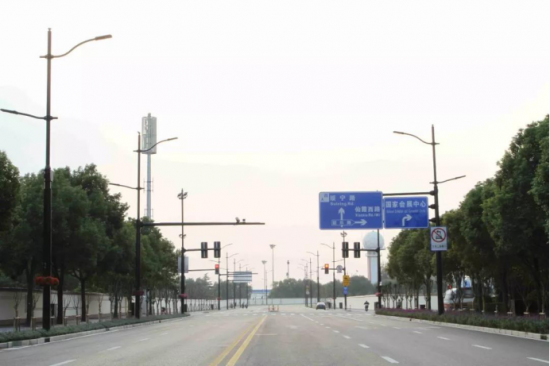 LED路灯和隧道灯远高于传统照明灯具价格
