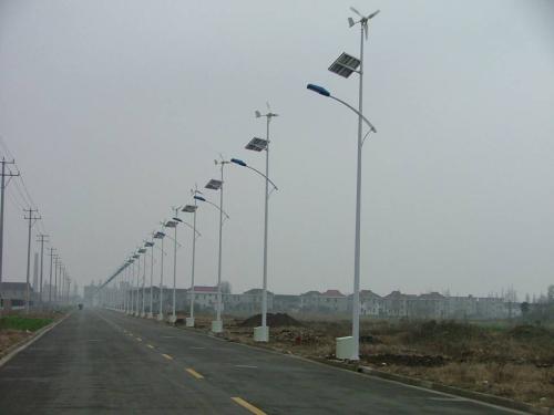 风光互补路灯与太阳能路灯有哪些区别